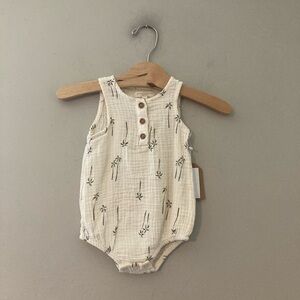 $12 ADD ON grayson collective muslin sleeveless romper 0-3M Zara Hanna Andersson